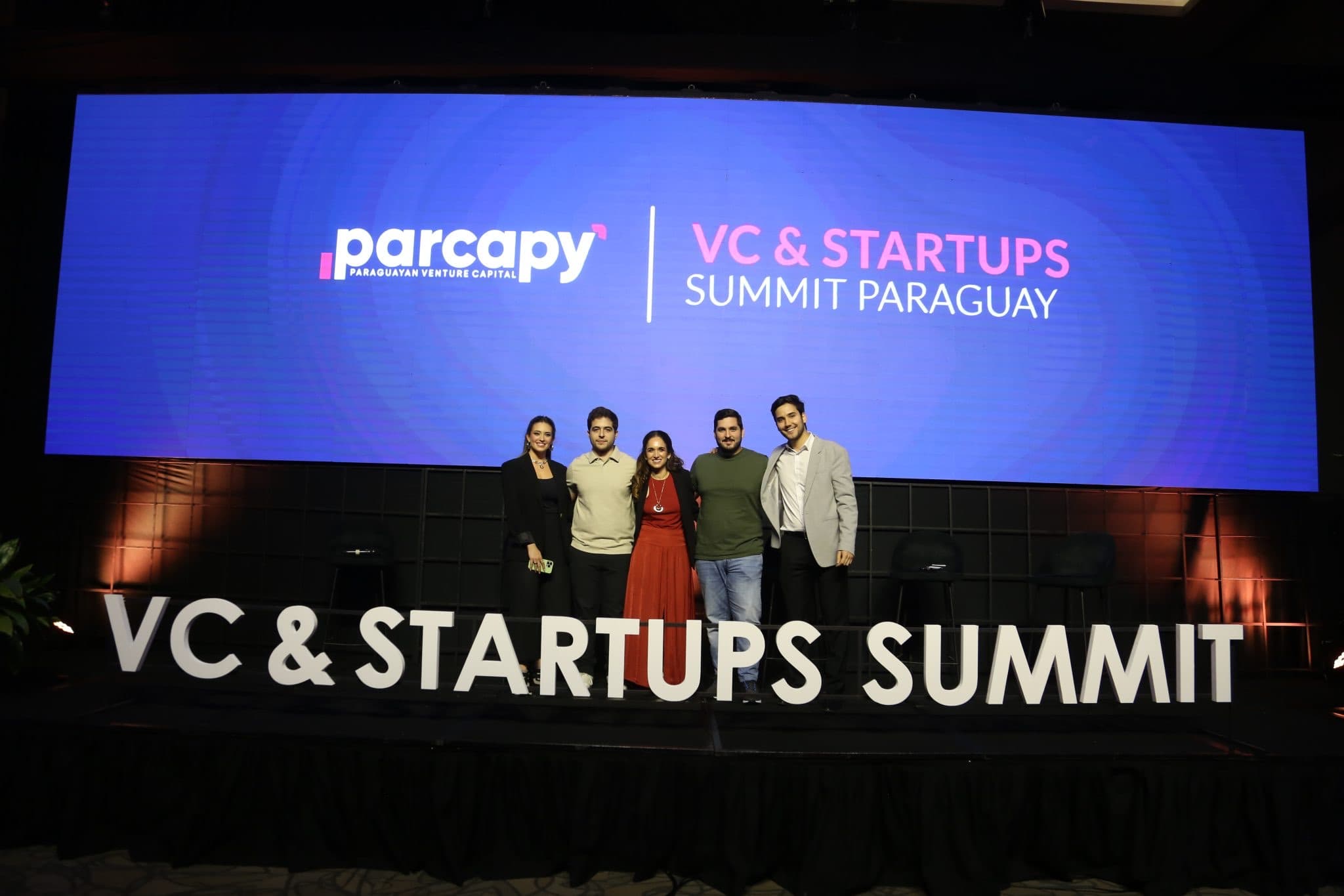 Escenario del VC & Startups Summit Paraguay